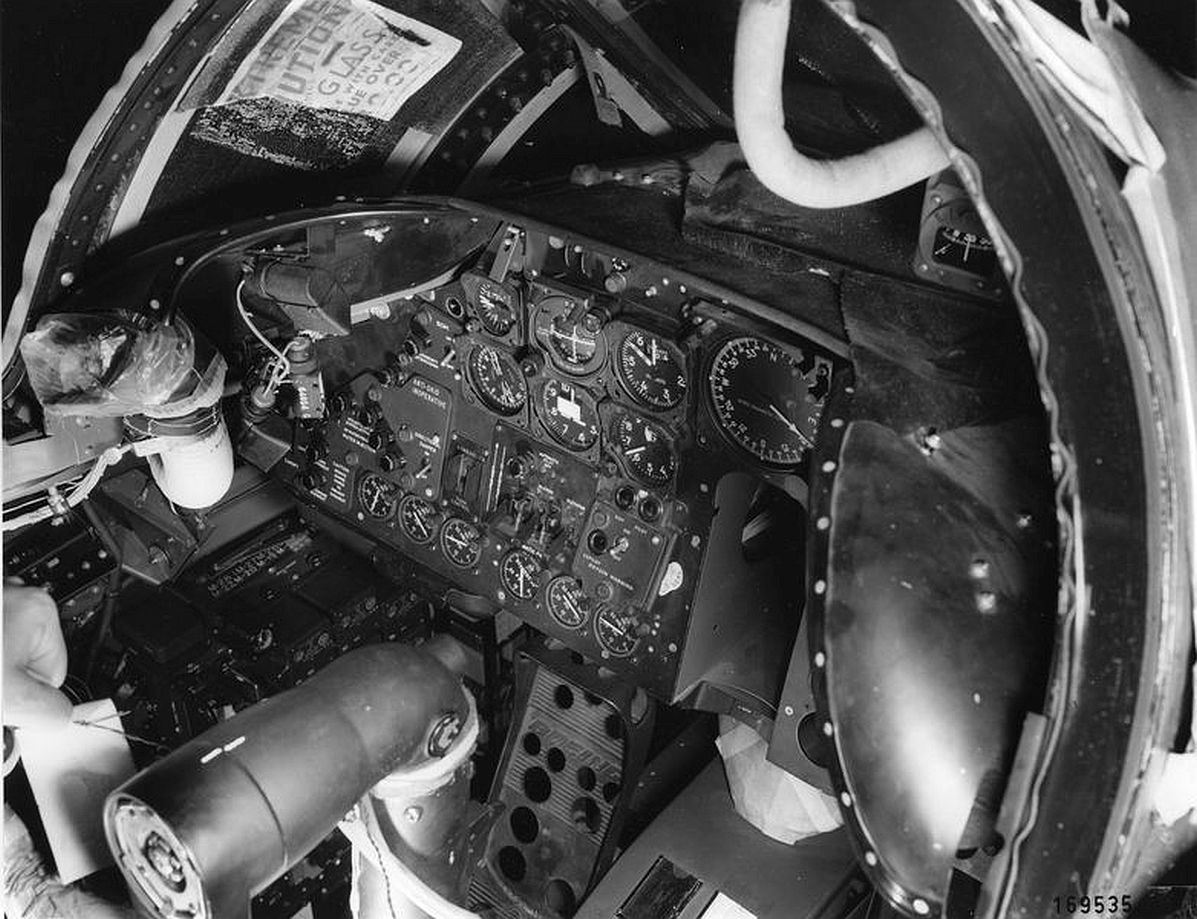 47 Cockpit 47 Cockpit