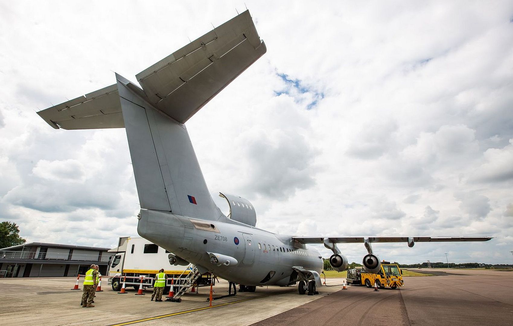 3 Aircraft Operated By 32 Squadron 1