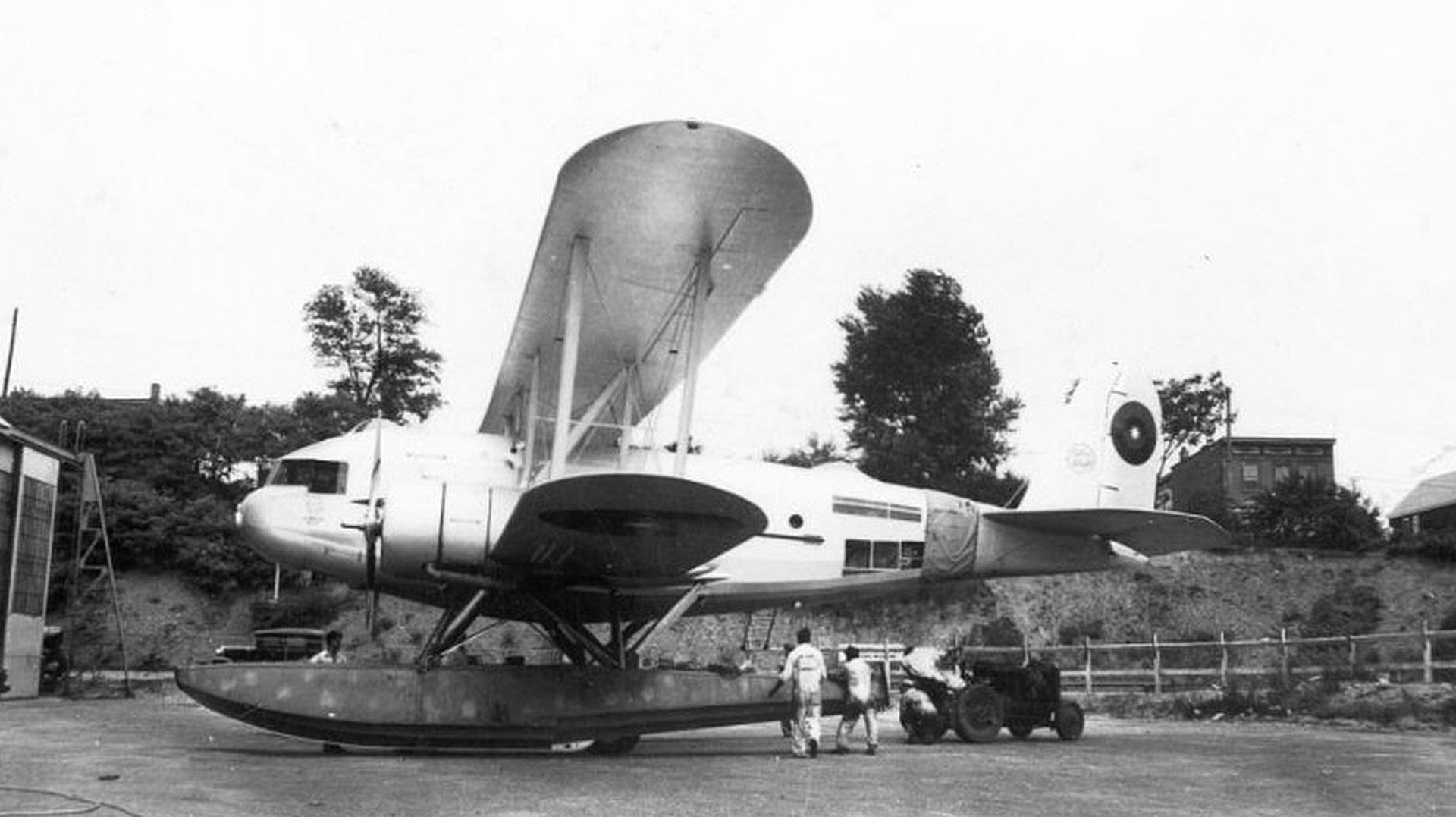 32 Columbian 32 Columbian