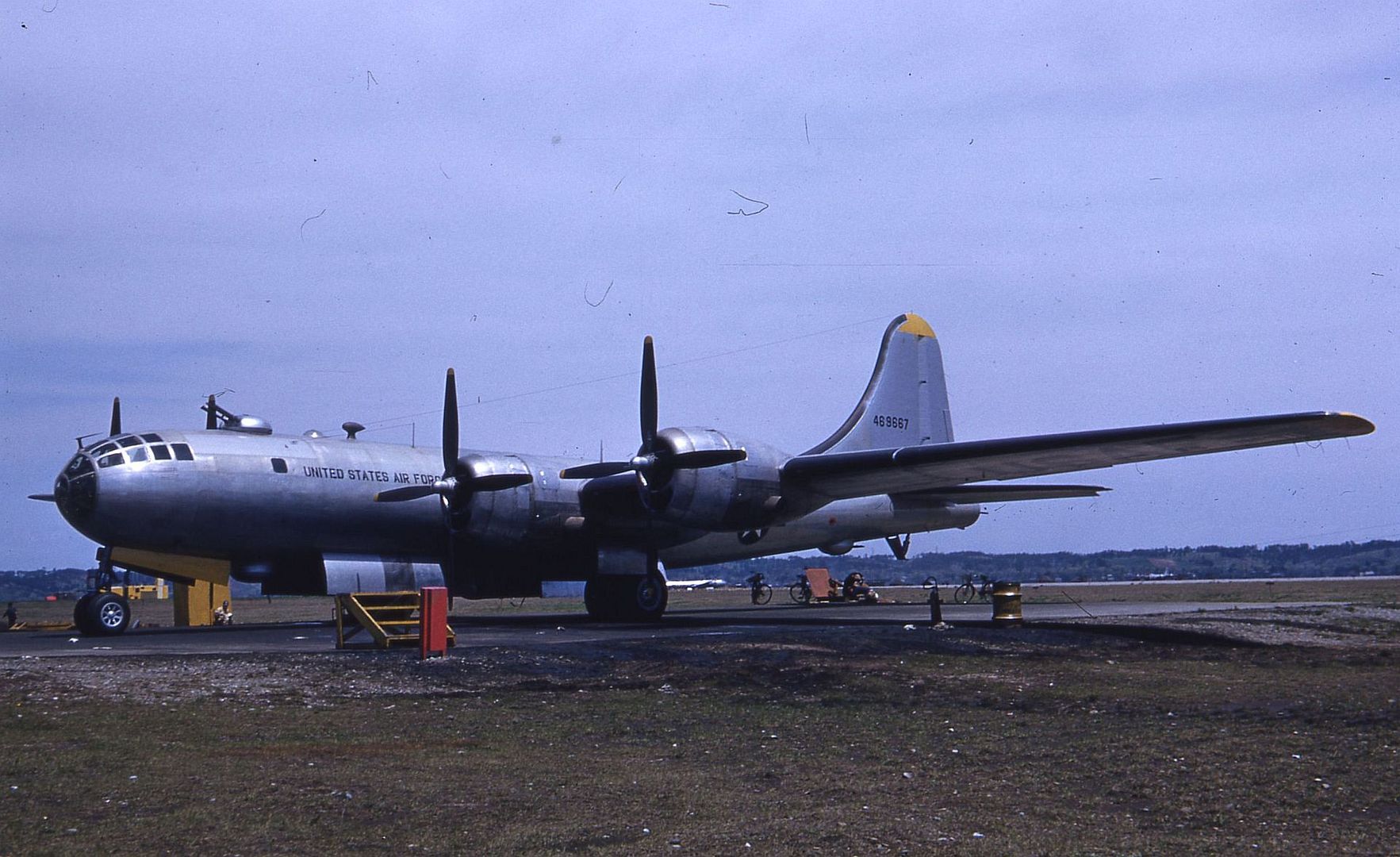 B 29 Colour 2 B 29 Colour 2