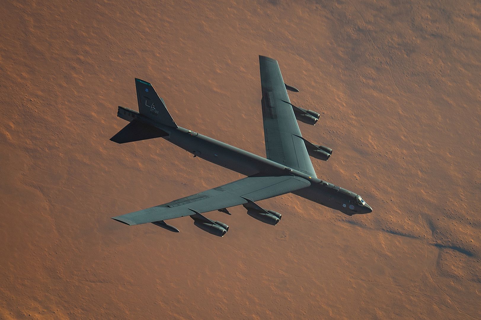 B 52 Stratofortress Assigned To The 2nd Bomb Wing Flies Over Southwest Asia During A Aerial Refueling Mission With KC 135 Stratotanker Aircraft Assigned To The 340th Expeditionary Air Refueling Squadron