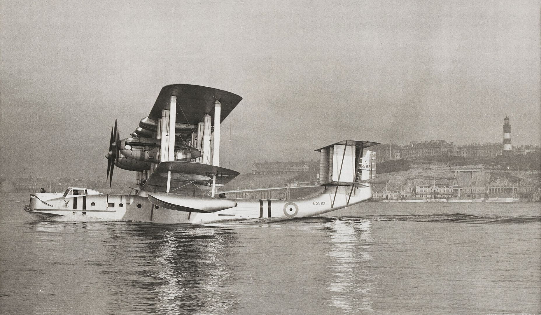 Blackburn Perth I K3582 Blackburn Perth I K3582