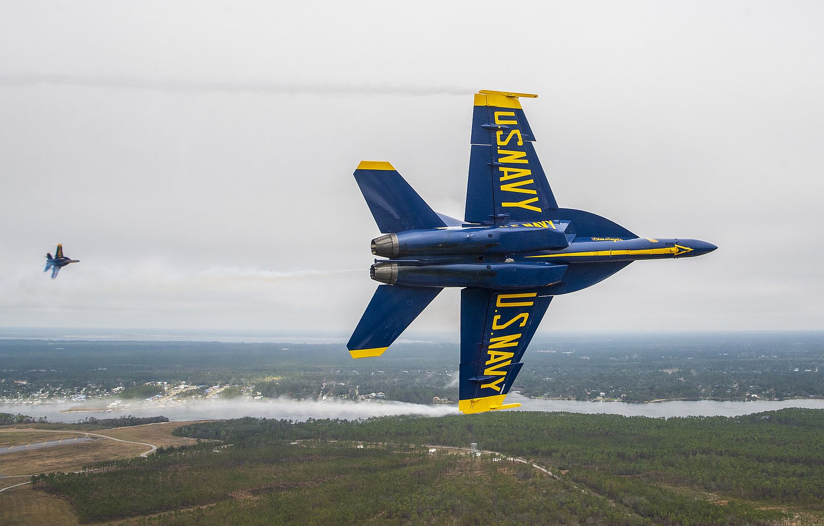 Blue Angels Are Conducting Training Flights Over Pensacola 2