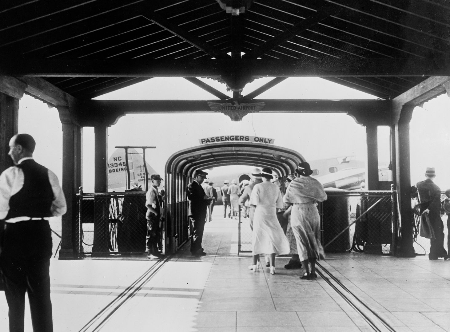 Boeing 247 United Airport Boeing 247 United Airport