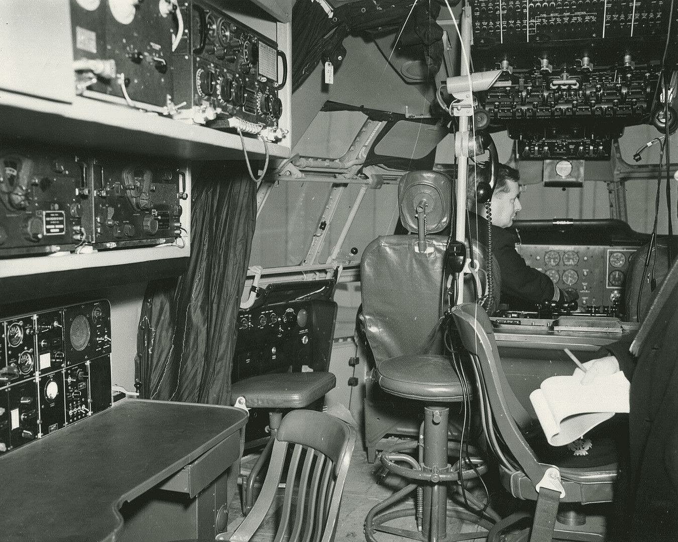 Boeing 377 BOAC Flightdeck Boeing 377 BOAC Flightdeck