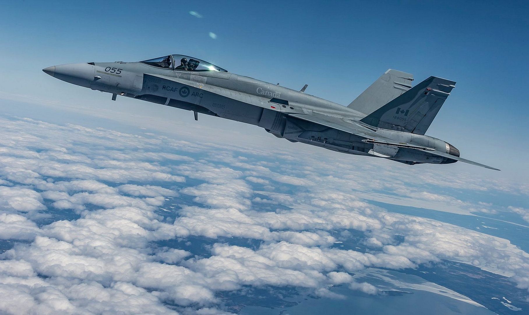CF 18 1