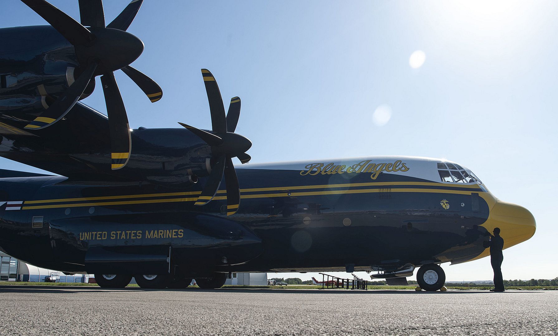  Navy Flight Demonstration Squadron The Blue Angels Taxi Prior To A Functional Check Flight 1
