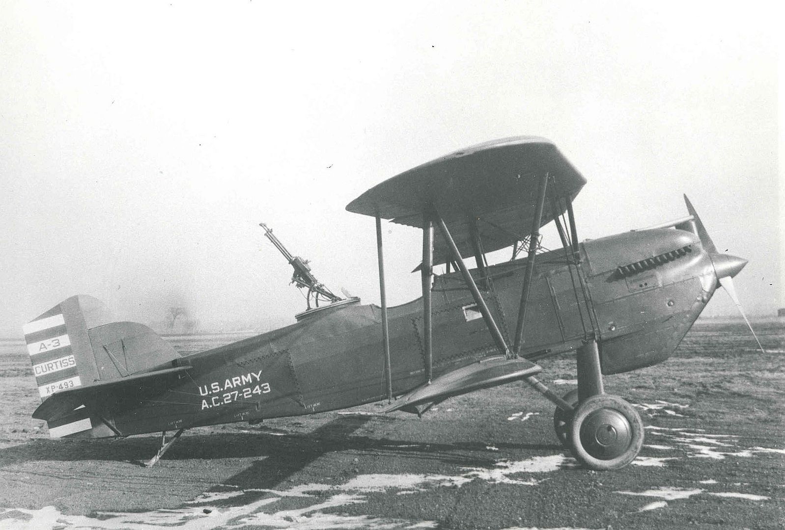 Curtiss A 3 Falcon 