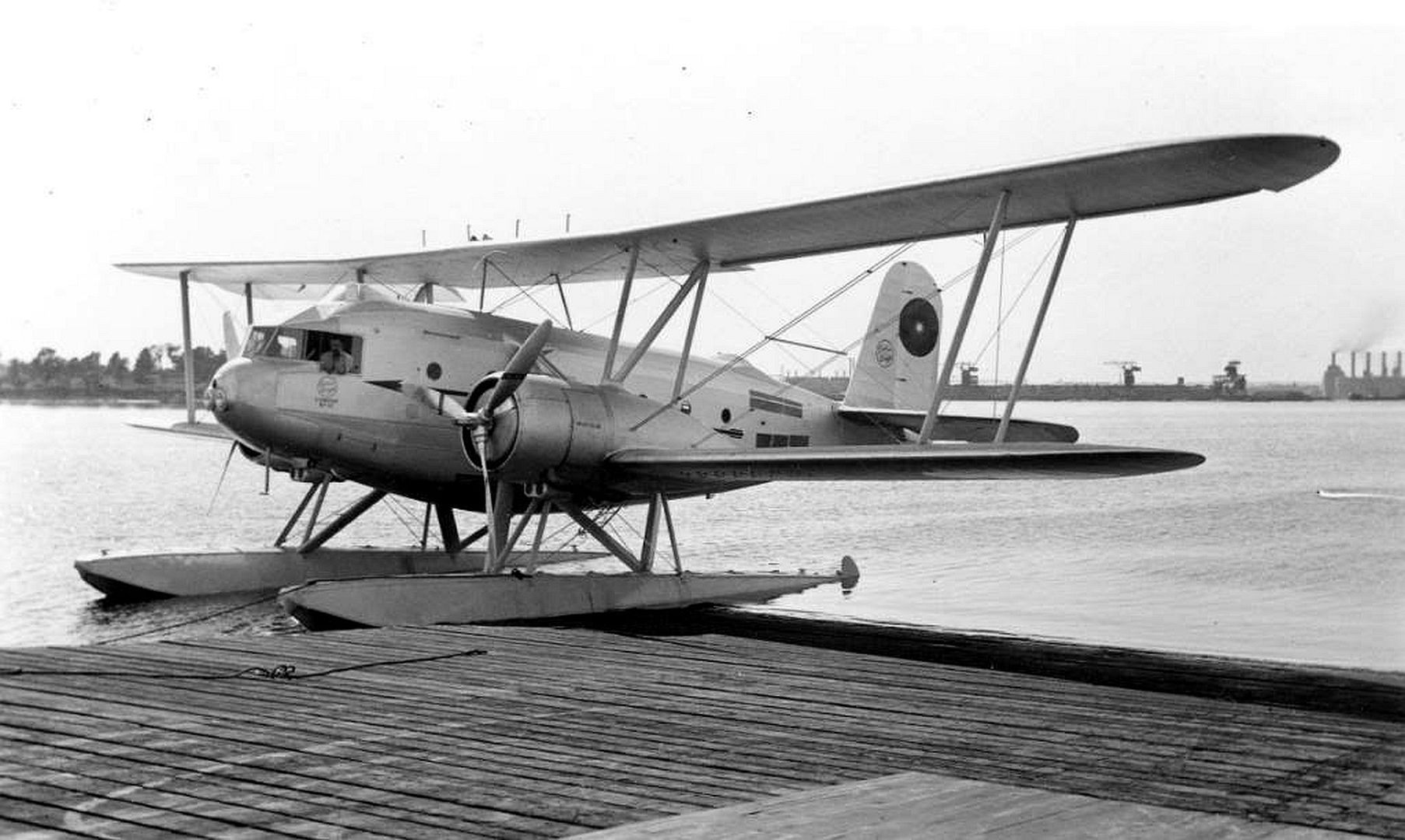 32 On Floats 32 On Floats