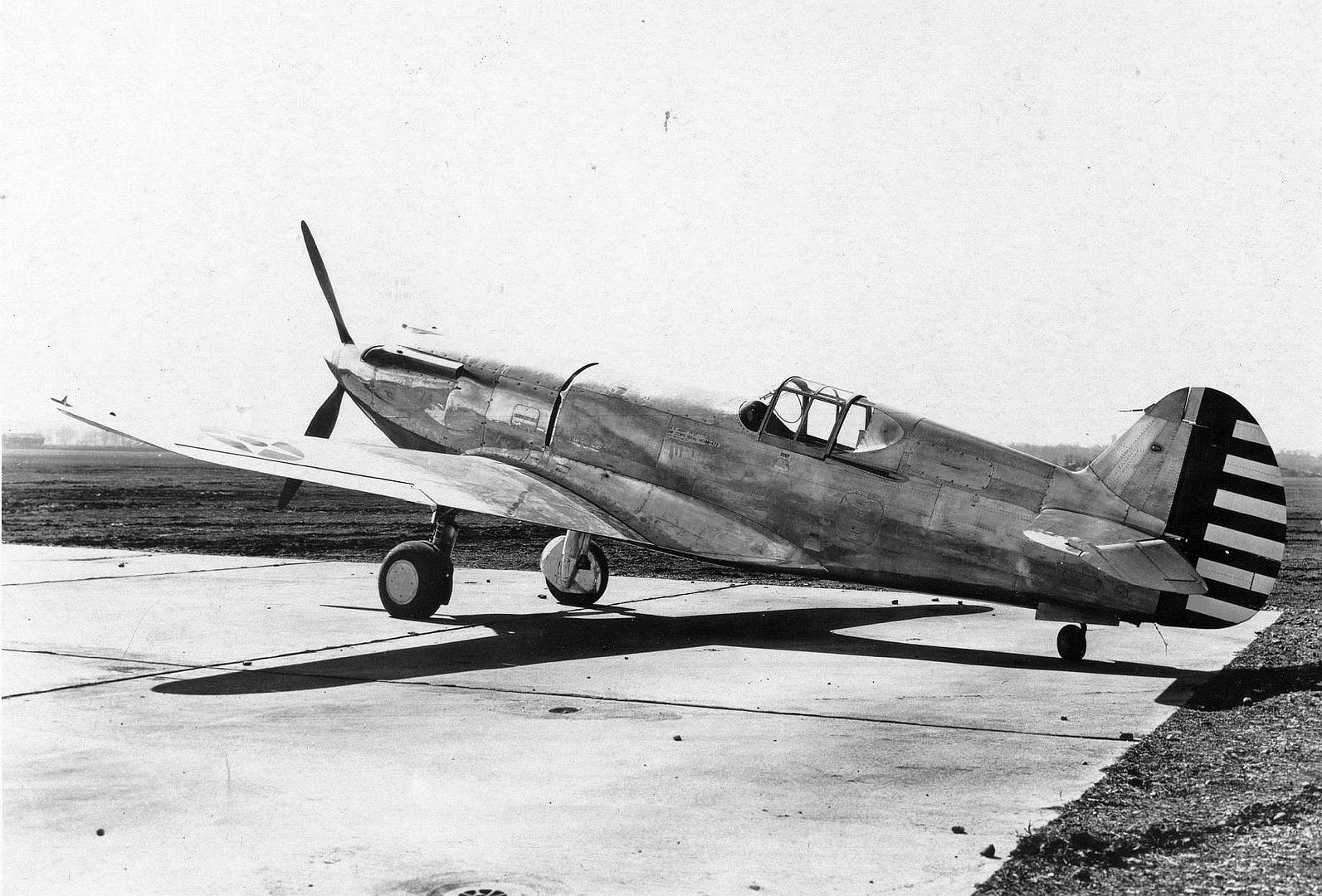 Curtiss YP 37 38 472