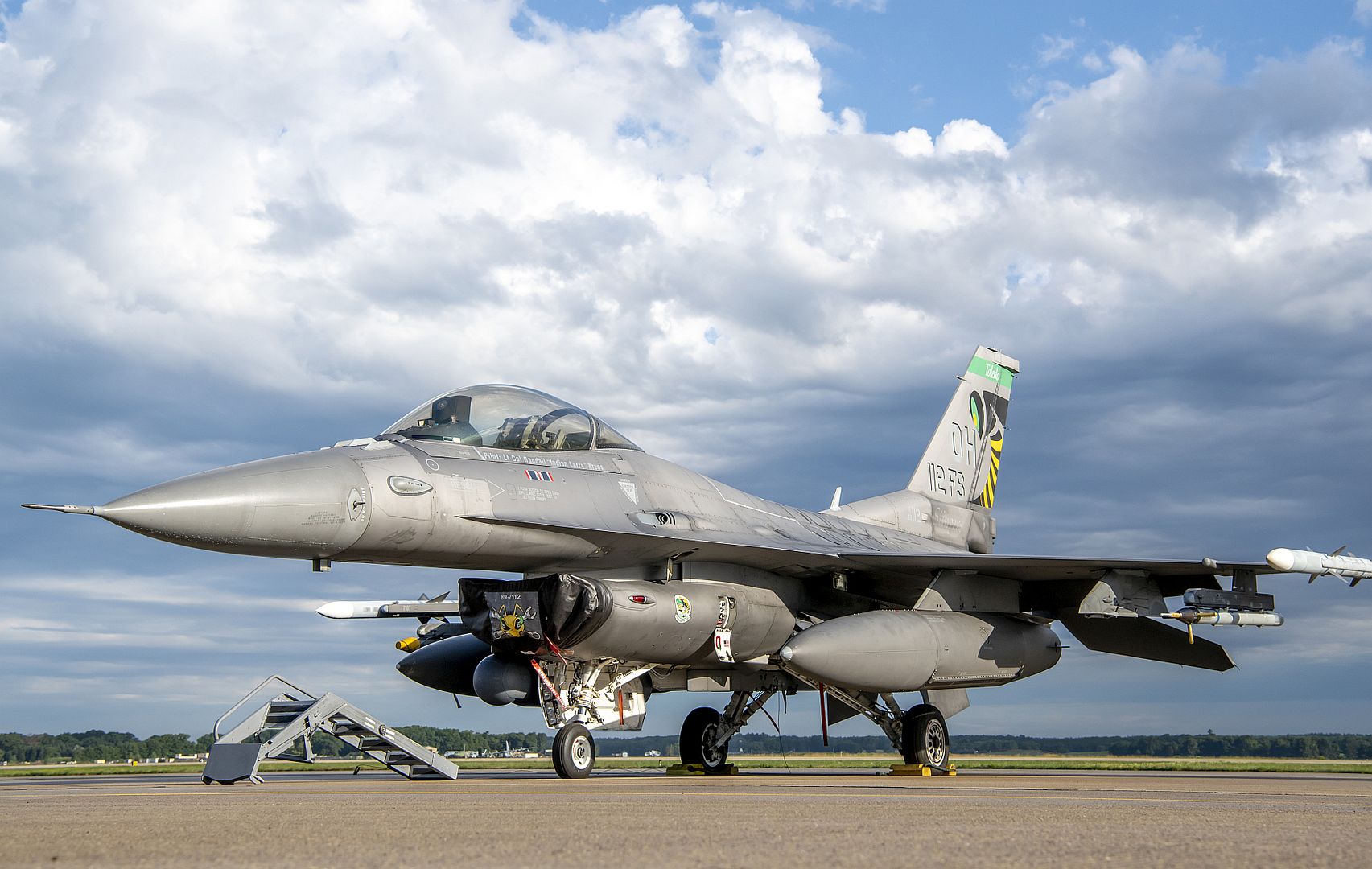 16 Fighting Falcon Assigned To The Ohio National Guard S 180th Fighter Wing Sits On The Flightline Before Morning Training Flights As Part Of Exercise Northern Lightning