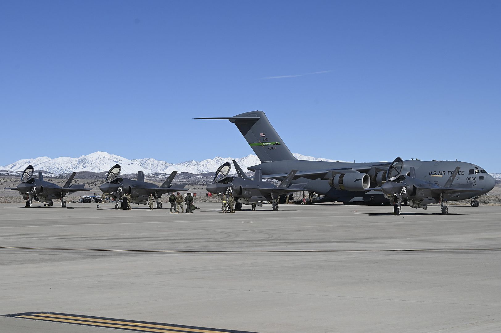 17 Globemaster III Assigned To The 62d Airlift Wing