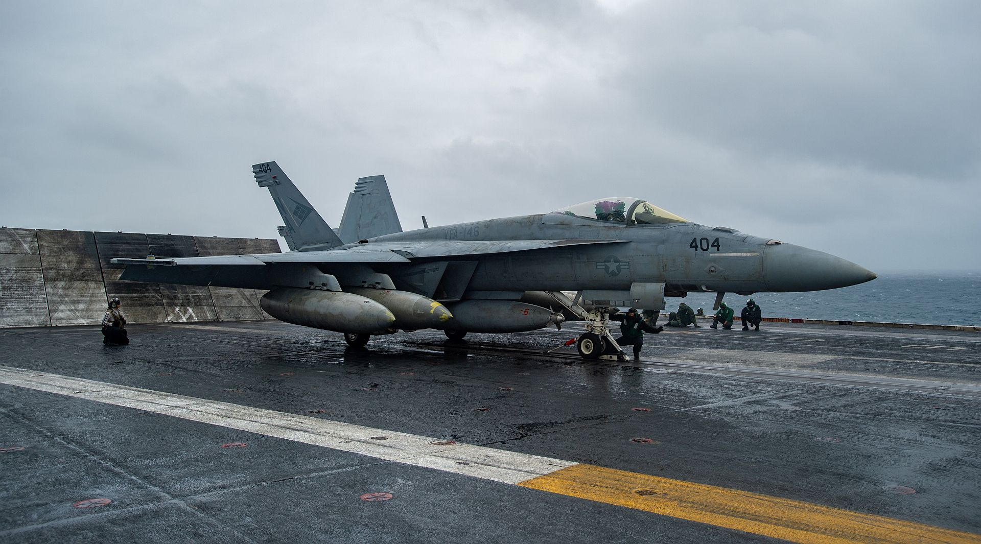 18E Super Hornet From The Blue Diamonds Of Strike Fighter Squadron 146 Prepares To Launch From The Aircraft Carrier USS Nimitz 18E Super Hornet From The Blue Diamonds Of Strike Fighter Squadron 146 Prepares To Launch From The Aircraft Carrier USS Nimitz