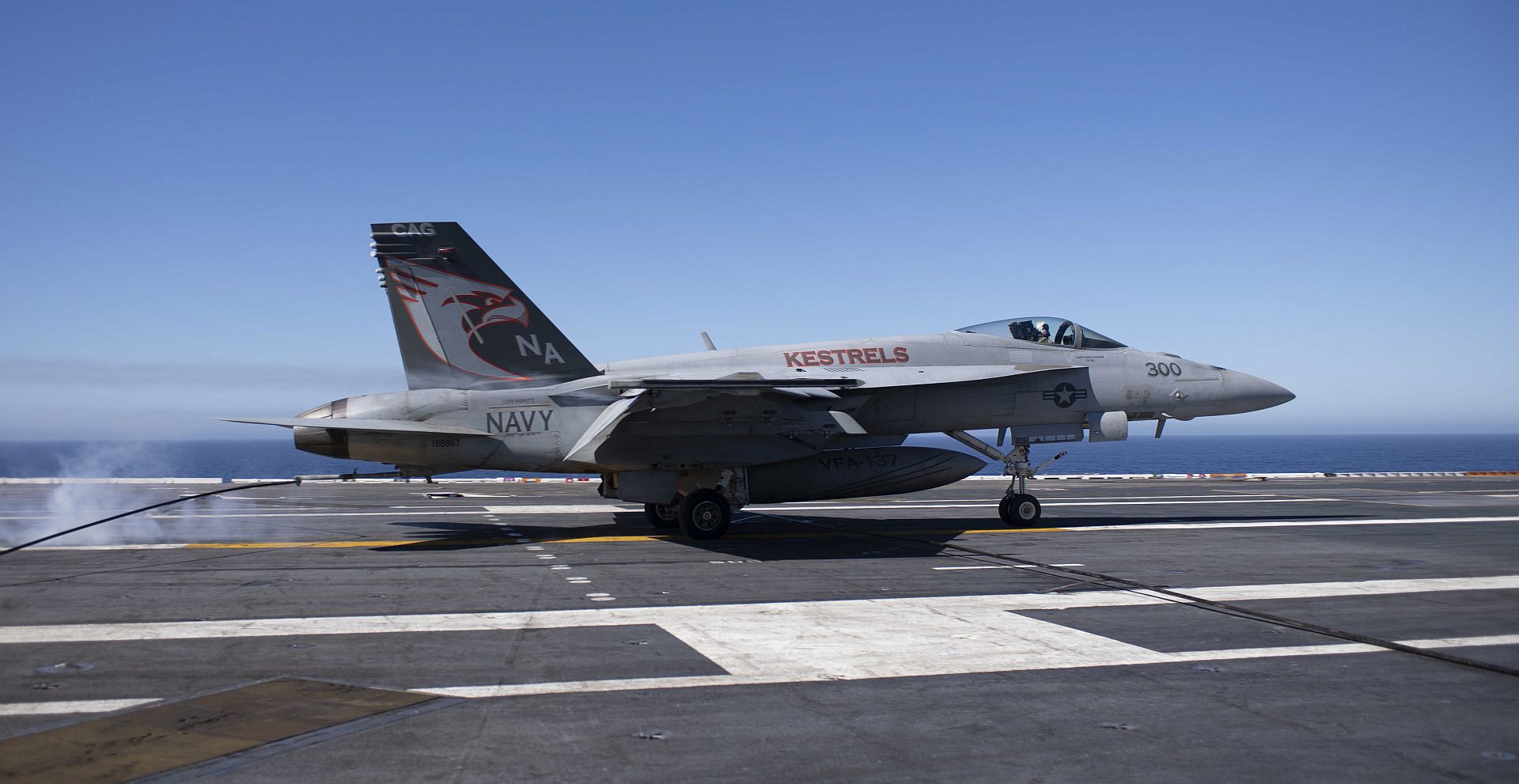 18E Super Hornet From The Kestrels Of Strike Fighter Squadron 137 Lands On The Flight The Aircraft Carrier USS Nimitz