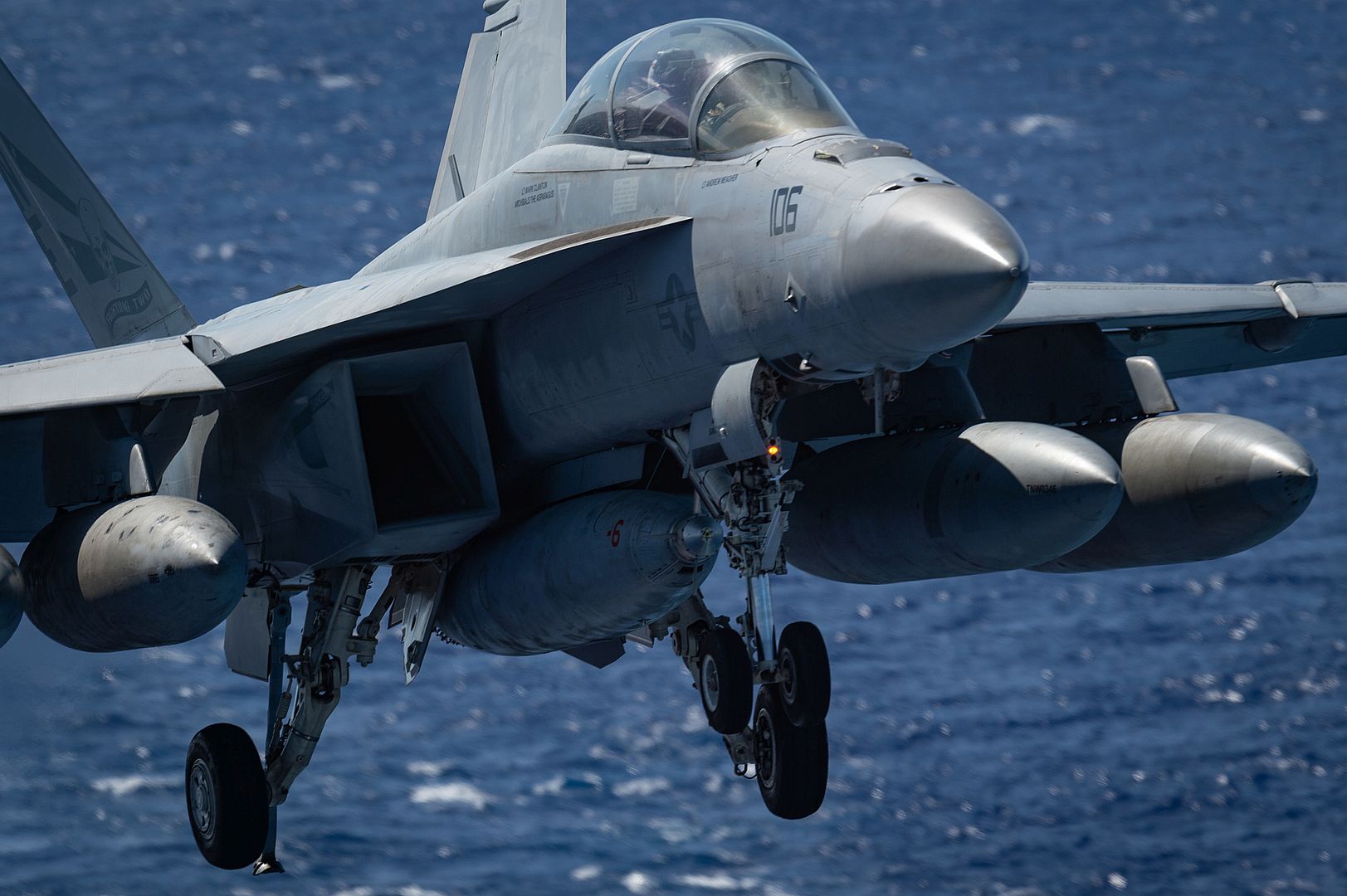 Class Aircraft Carrier USS Carl Vinson Class Aircraft Carrier USS Carl Vinson