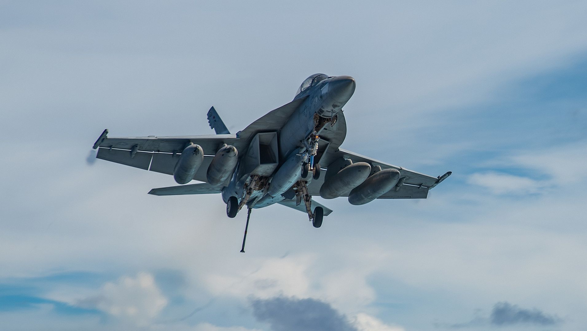 FA 18F Super Hornet Attached To The Diamondbacks Of Strike Fighter Squadron 102 1