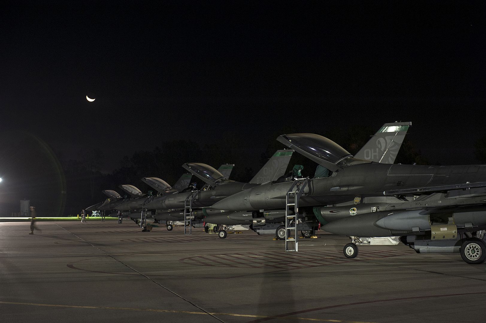 F 16 Fighting Falcon Fighter Jets Assigned To The Ohio National Guard S 180th Fighter Wing