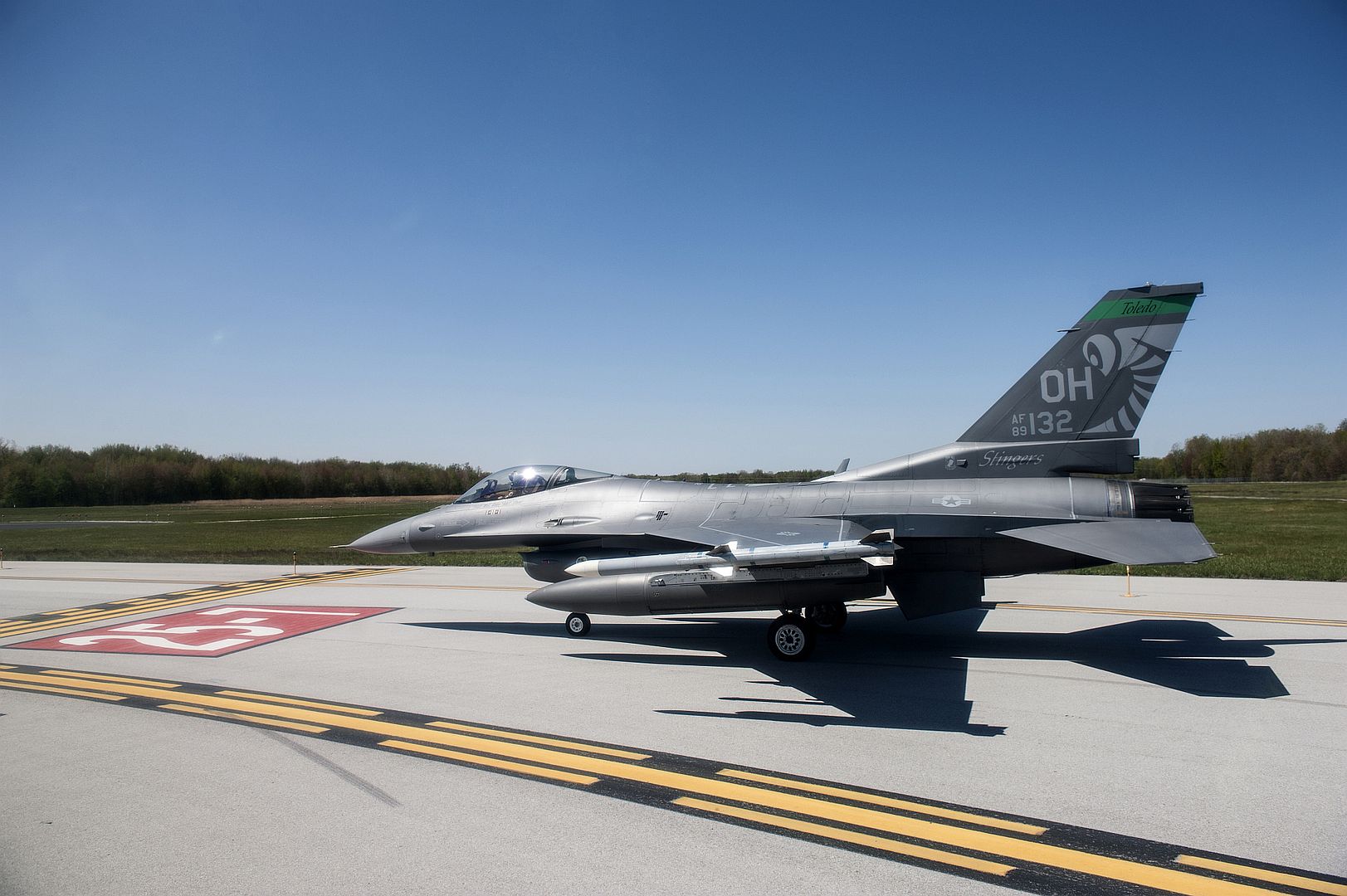 F 16 Fighting Falcons Assigned To The Ohio National Guard S 180th Fighter Wing Prepare For Take Off To Conduct A Flyby Over Local Area Fire And Police Departments May 13 2020