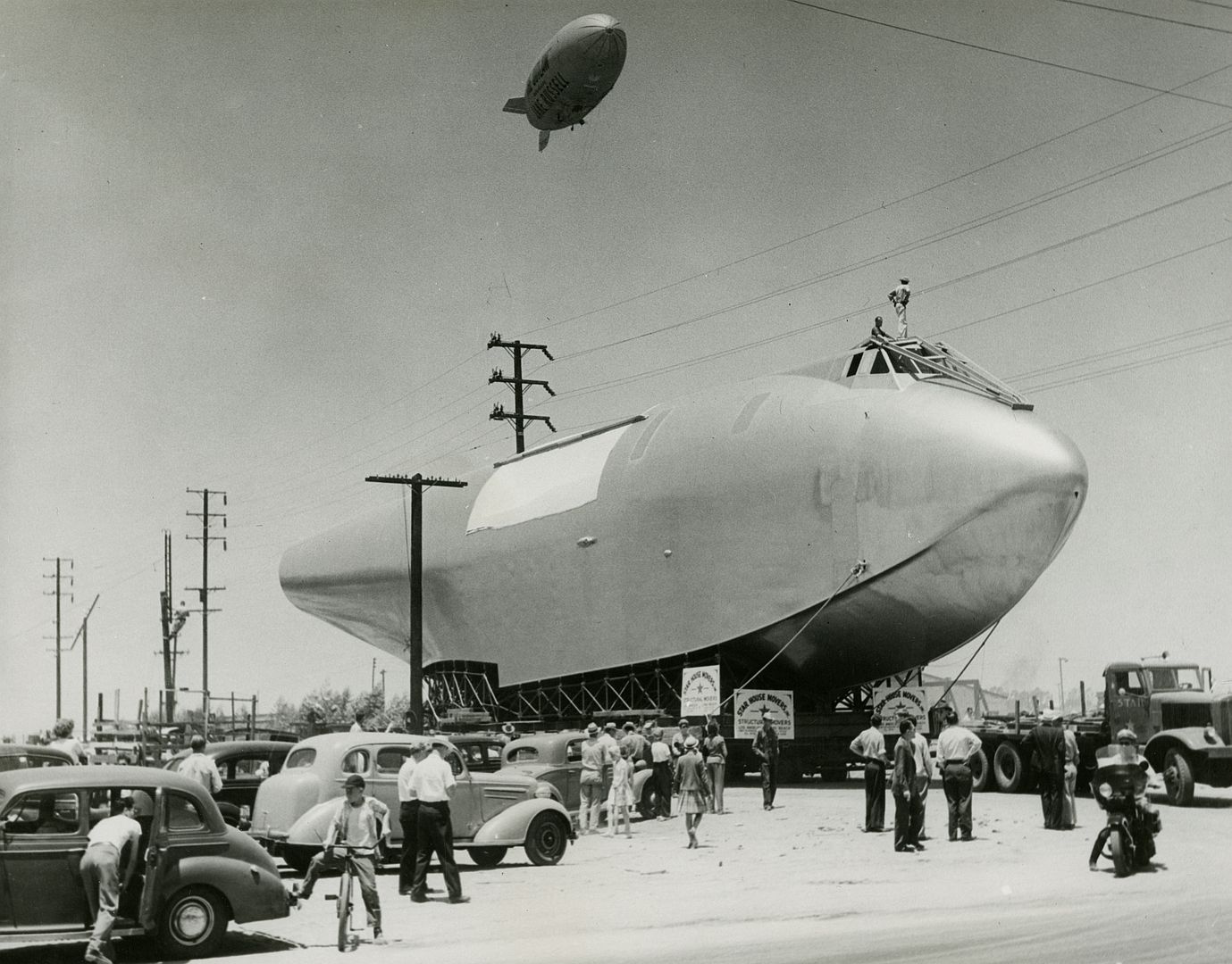 Flying Boat Being Moved To Los Angeles Harbor For Assembly June 1946 87wr12ZQjWTx2sAgv4Qpg3