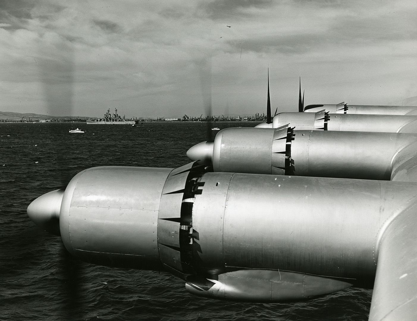 Flying Boat Engines During Test Flight Los Angeles Harbor November 2 1947 DThbbBL5tnCDoo9cQgsuTY