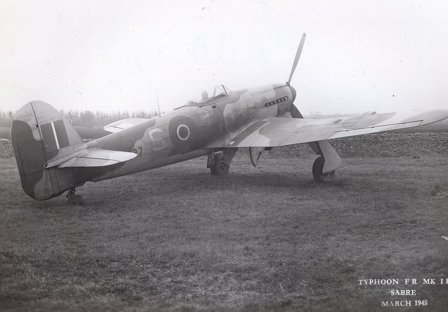 Hawker Typhoon FR MkIb Hawker Typhoon FR MkIb