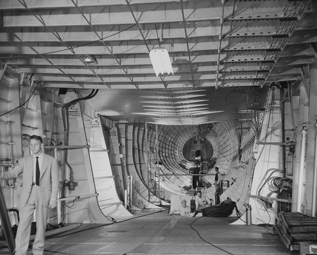 14 TUB5uBTv9CWwARP8pb7EfT 14 TUB5uBTv9CWwARP8pb7EfT