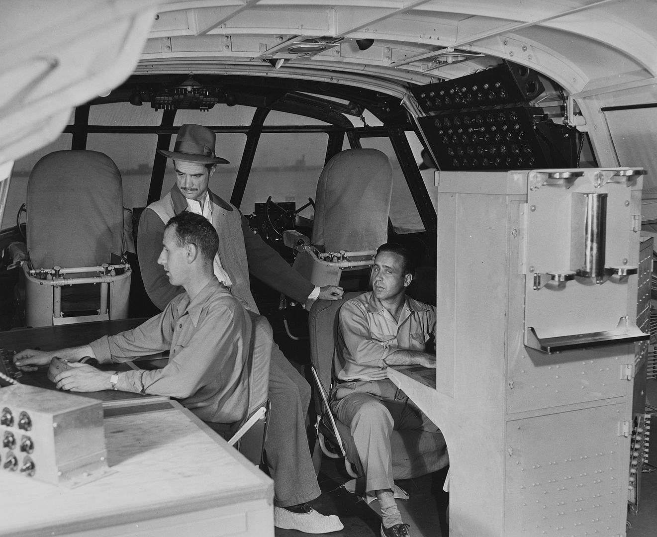 2 WpzV3GGpbf4F1jjdui2p9i 2 WpzV3GGpbf4F1jjdui2p9i