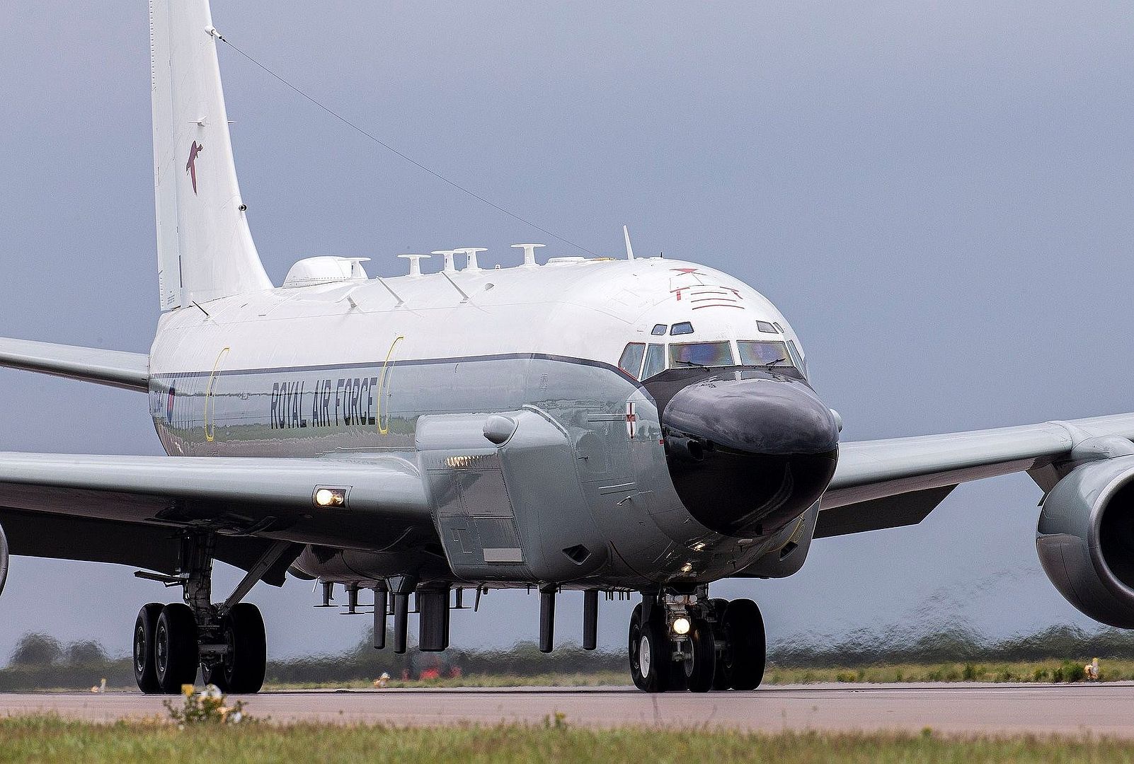 Боинг 135. RC-135w Rivet Joint. ВВС RC-135w Rivet Joint. Boeing RC-135w. RC-135 Rivet Joint.