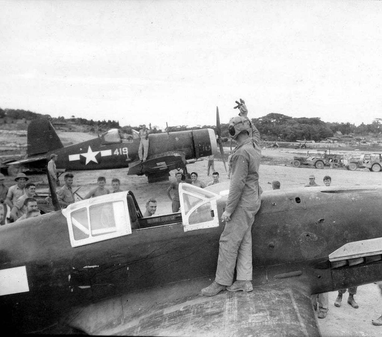 61 Okinawa F4U Corsair Marine Captured