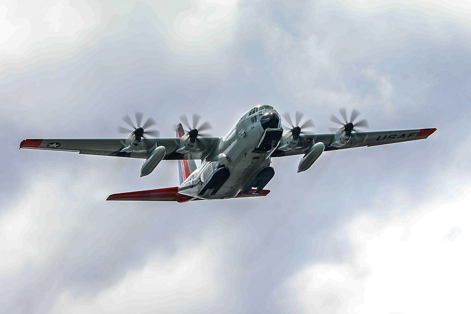 LC 130 Assigned To The 109th Airlift Wing Flies Over The New York State Capitol On Tuesday May 12 2020