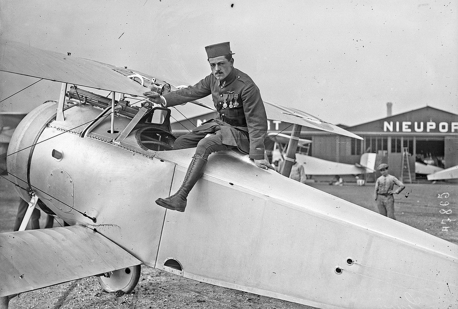 Lenoir Aviator Of Squadron N 23 In Front Of Nieuport Hangars