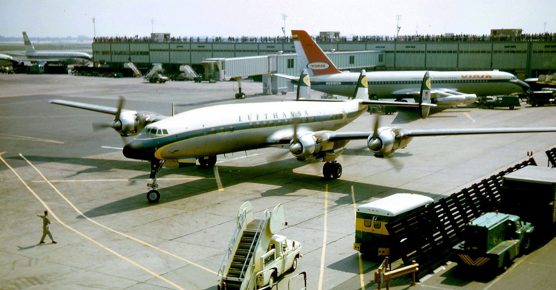 ALER Cn 1041 Lufthansa ALER Cn 1041 Lufthansa