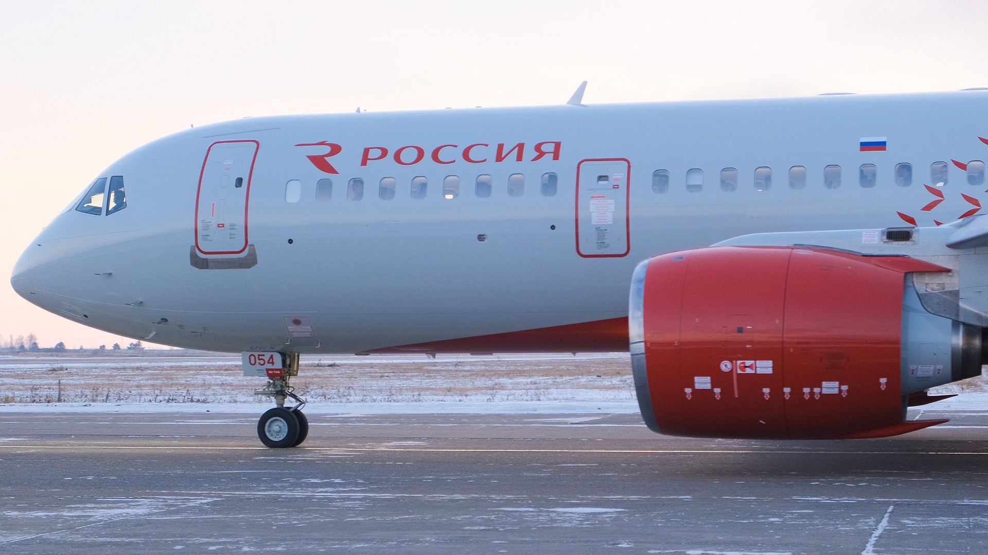 1 JnTyn1wDRmbtg8q8BVVufW 1 JnTyn1wDRmbtg8q8BVVufW