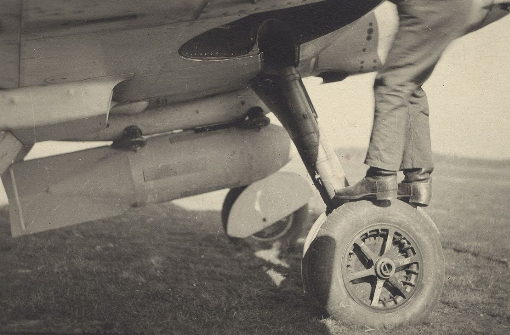 JG 52 Op Woensdrecht Met Een ZC 250A 1941 JG 52 Op Woensdrecht Met Een ZC 250A 1941