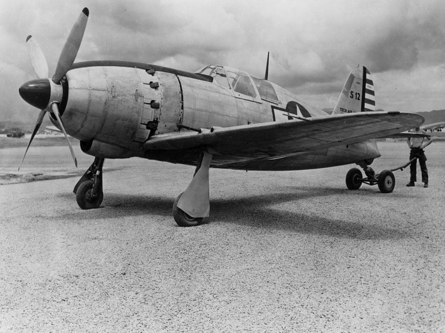 Mitsubishi J2M3 Clark Field May 45 Mitsubishi J2M3 Clark Field May 45