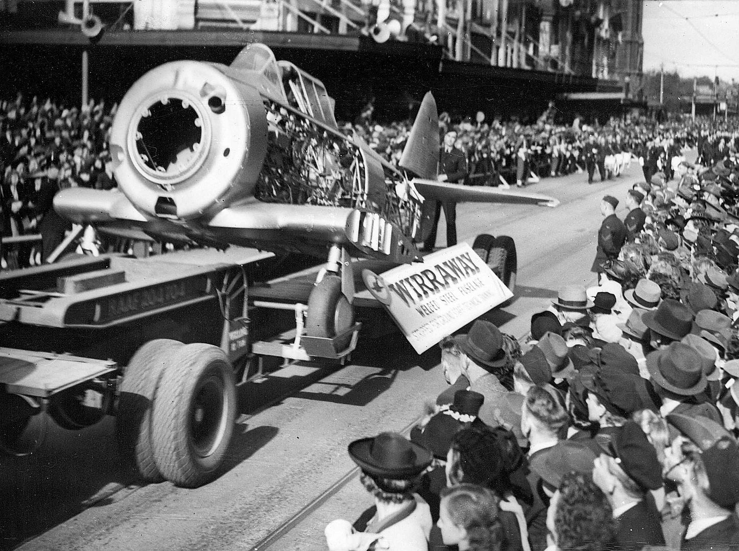  Parade 1943