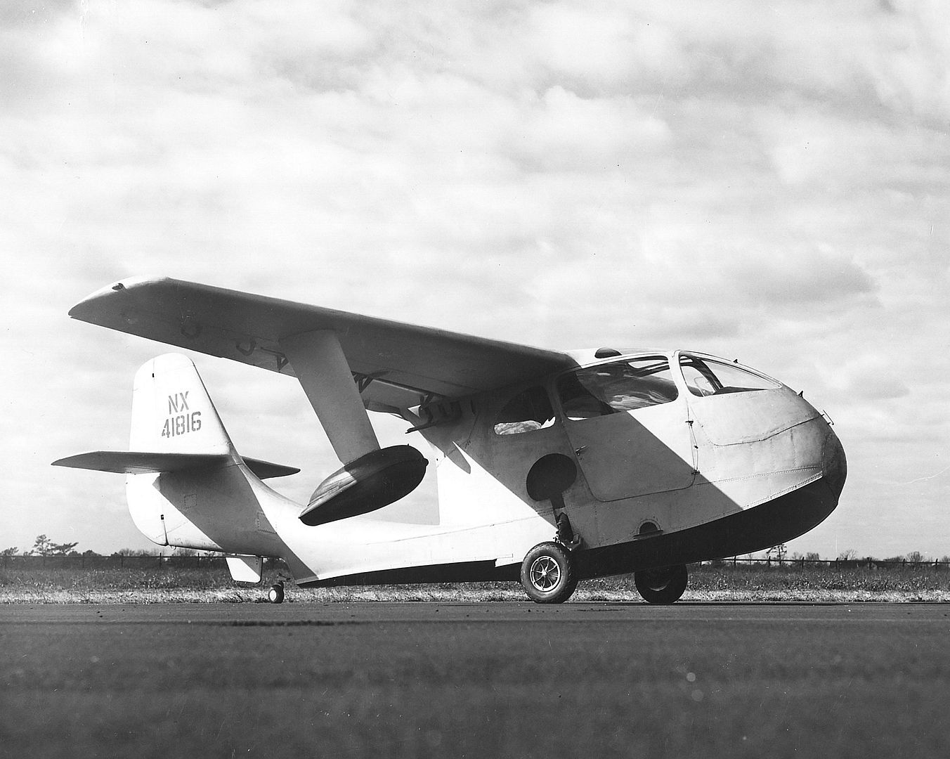 1 Thunderbolt Amphibian Registered NX41816 1 Thunderbolt Amphibian Registered NX41816