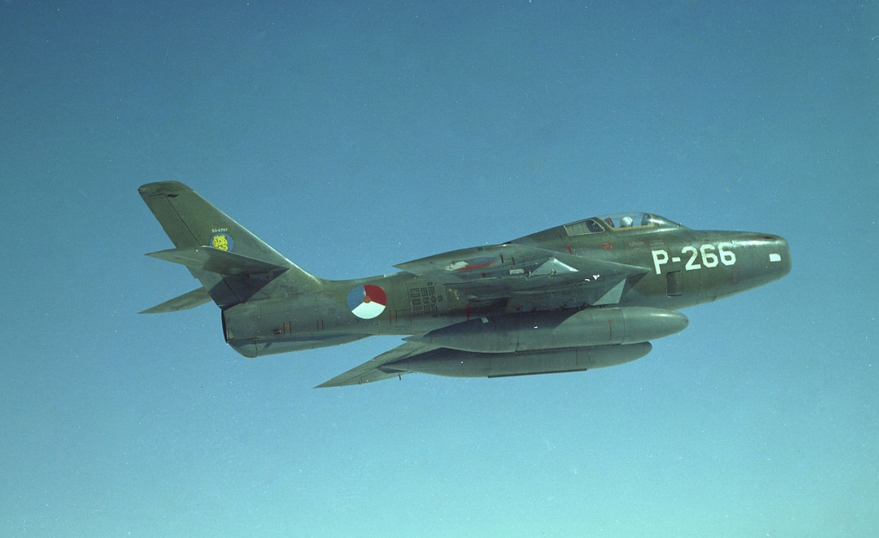 84F Thunderstreak 315 Sq