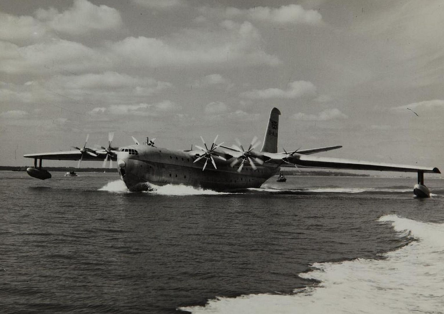 17 FUmQvnUahaLokDpj1nZmLr 17 FUmQvnUahaLokDpj1nZmLr