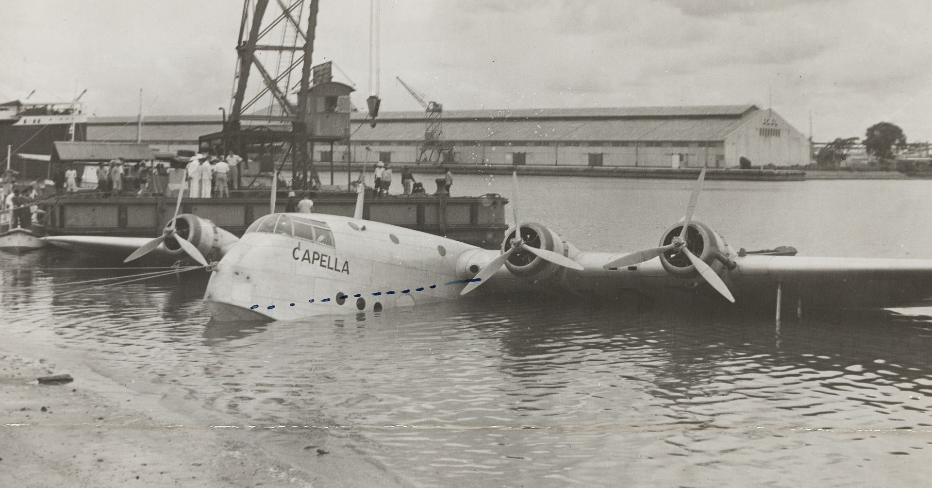 Short Empire Capella Short Empire Capella