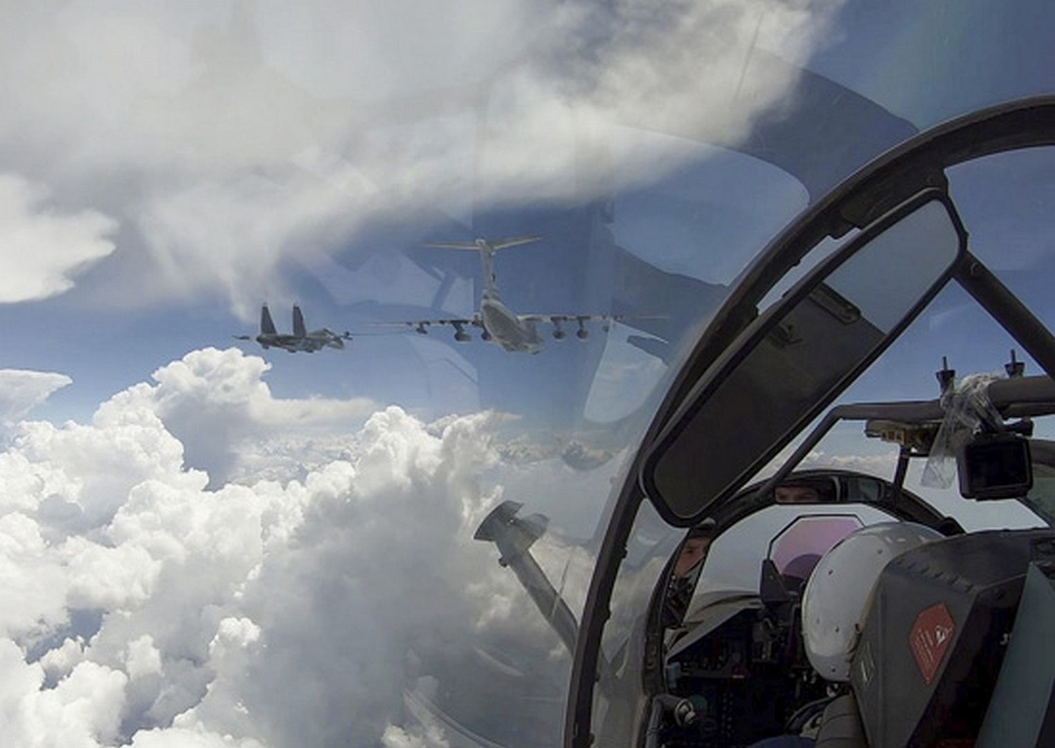 Su 30SM Fighters And Sukhoi Su 24M Front Line Bombers Of The Naval Aviation And Air Defence Of The Black Sea Fleet 2