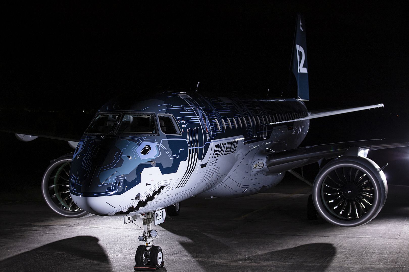 SHARK EXTERIOR 005 SHARK EXTERIOR 005