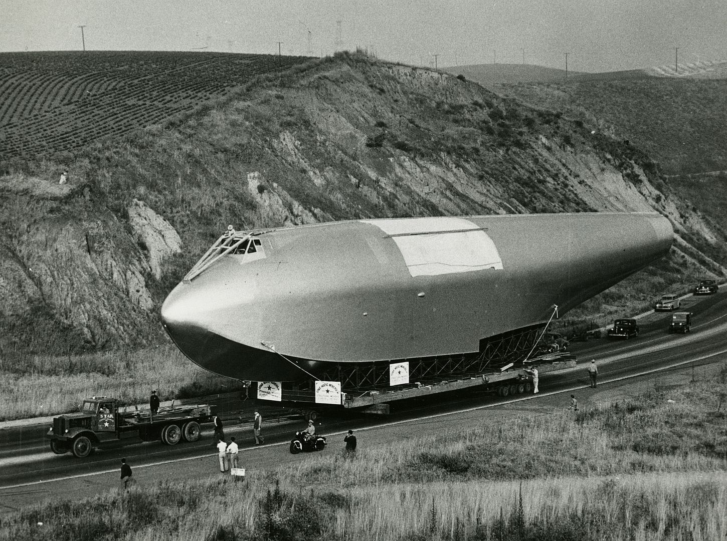 Fuselage Of The Hughes Flying Boat En Route To Terminal Island California 1946 8W8U89K1haoSYeBwoTuJA9 Fuselage Of The Hughes Flying Boat En Route To Terminal Island California 1946 8W8U89K1haoSYeBwoTuJA9
