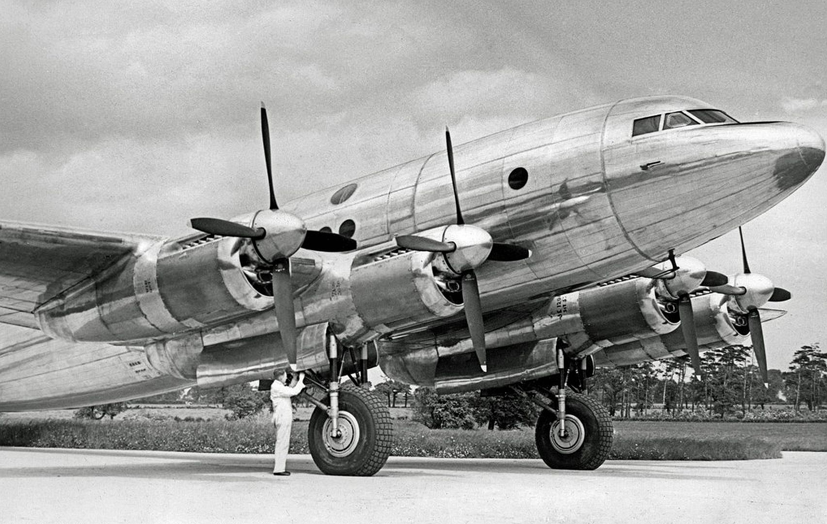 Prototype Tudor At Ringway Prototype Tudor At Ringway