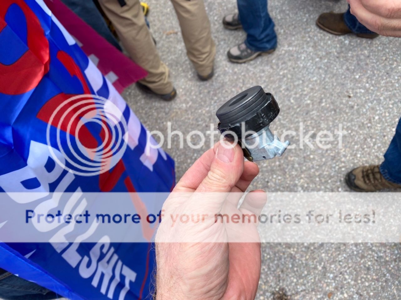 58829593-A300-41BA-94BD-EC7325C9467E