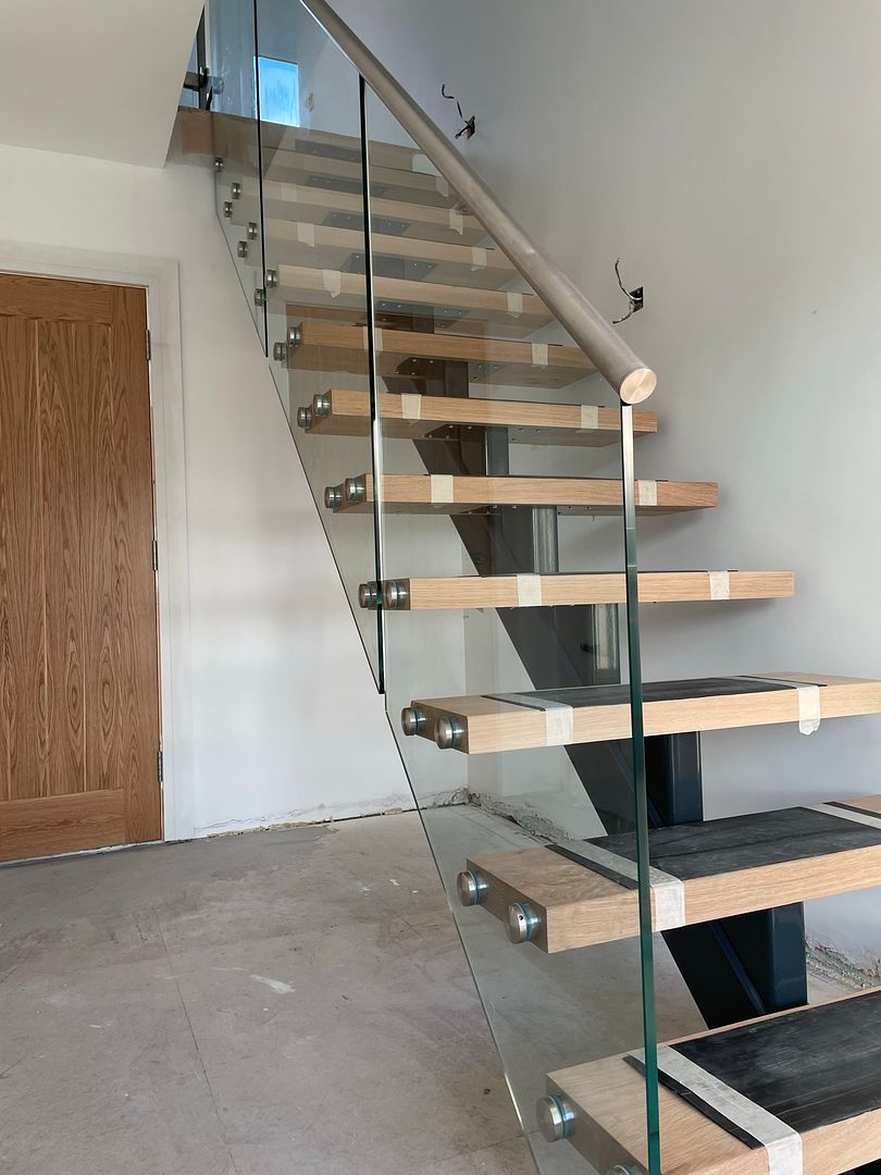 floating-glass-staircase-oak-treads-cost