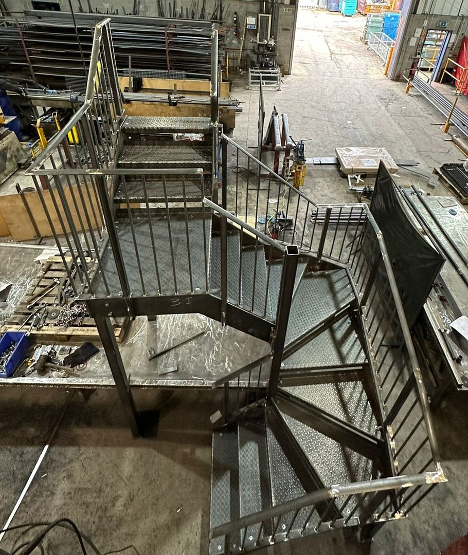 Custom-Metal-Kite-Winder-Steel-Staircase