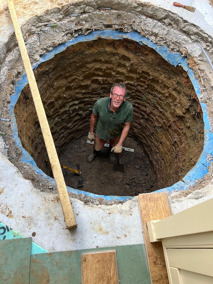 digging-out-for-wine-cellar-spiral