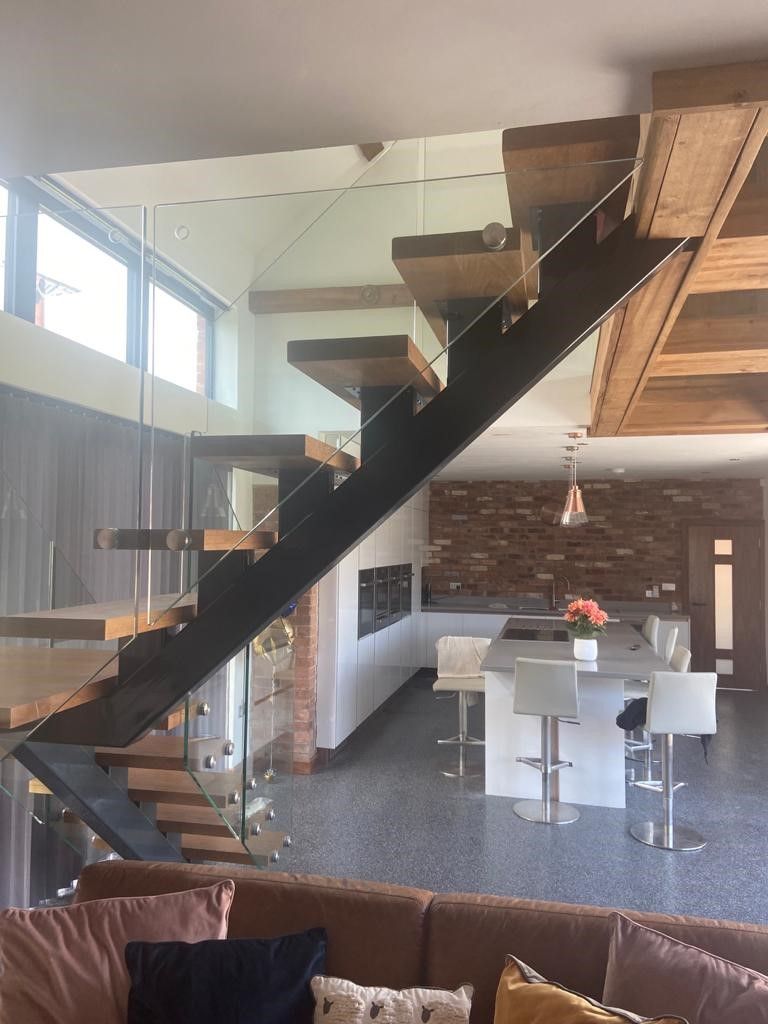 oak-timber-steel-spine-staircase-chester