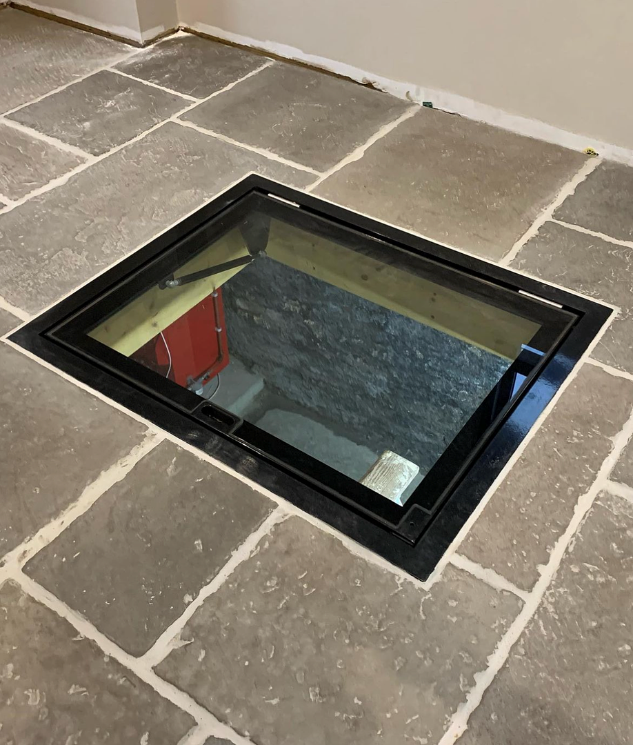 hinged-basement-glass-door-floor